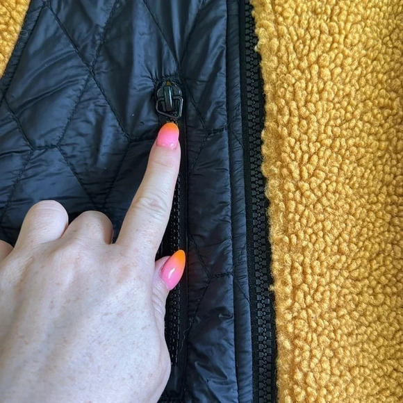 Joy Lab. Amber Yellow Medium Sherpa Fleece Pullover Jacket - Picture 3 of 7